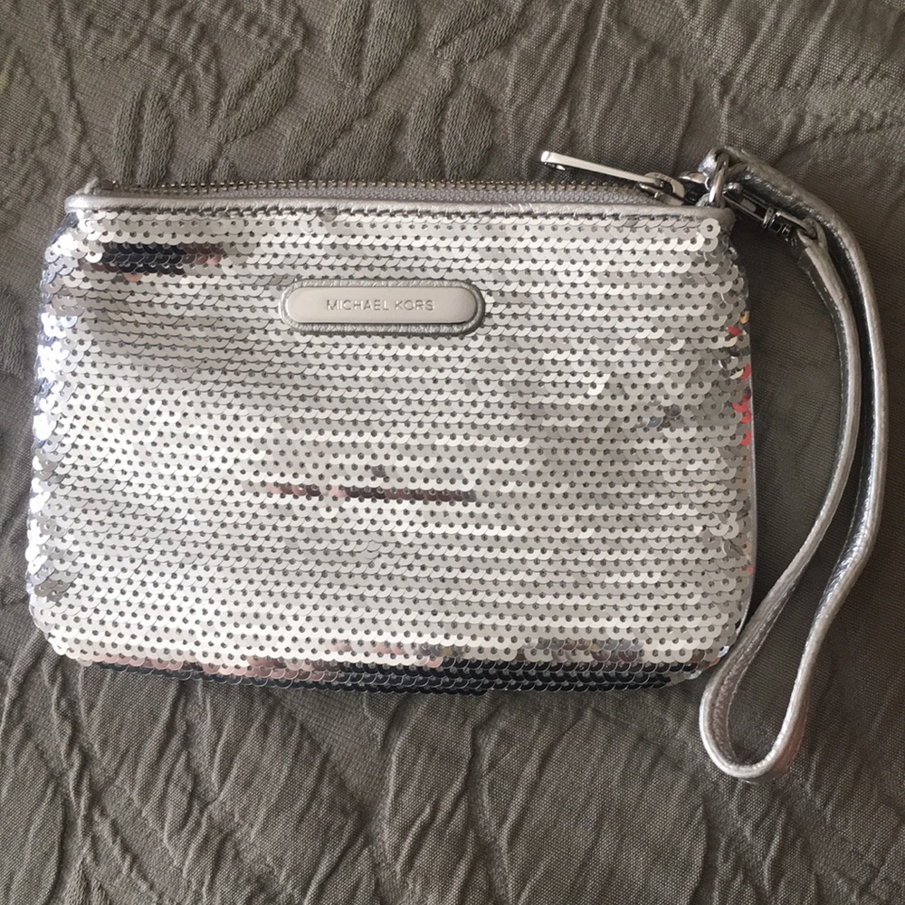 Michael Kors wristlet